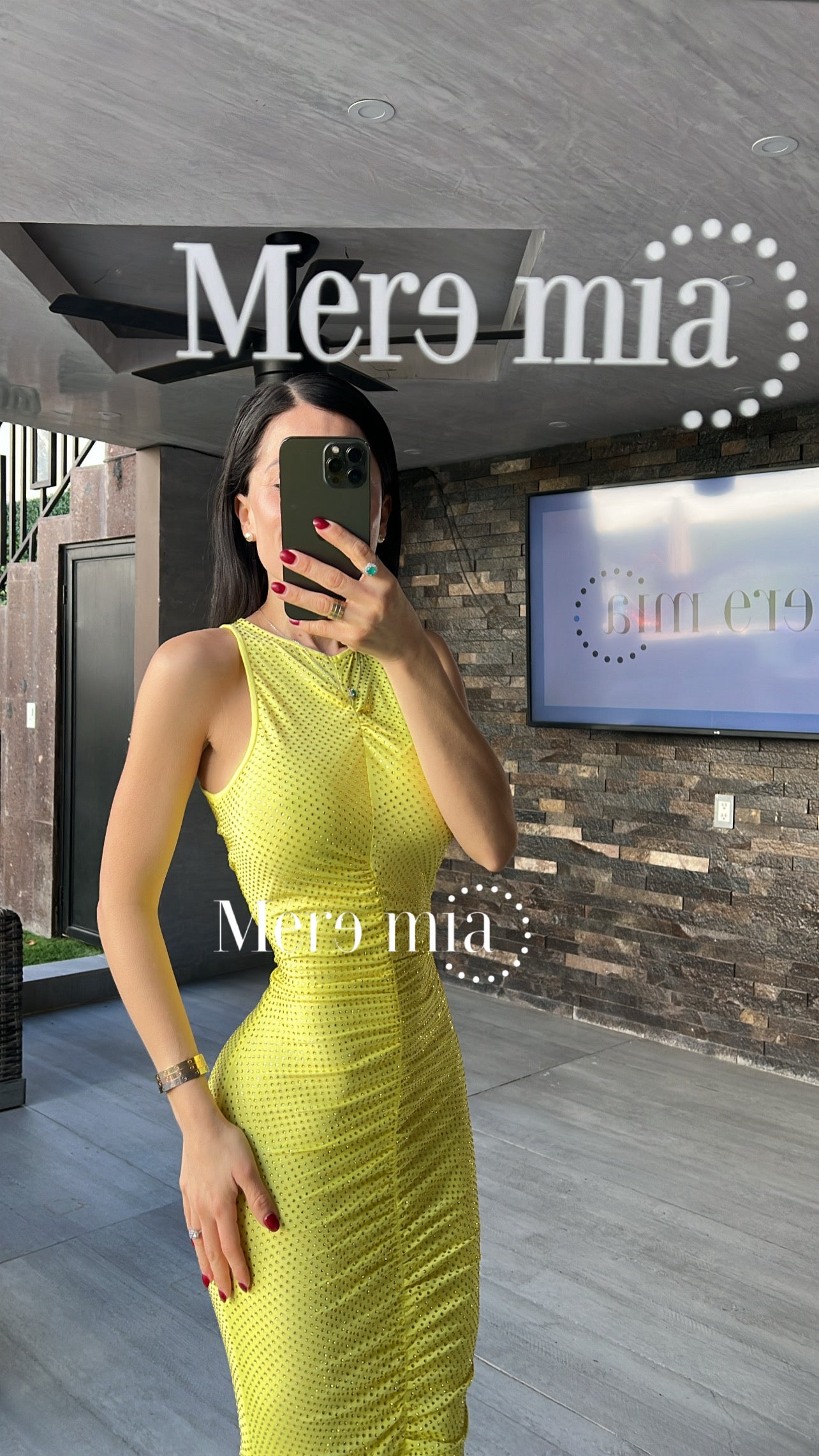 Vestido mostaza puntos