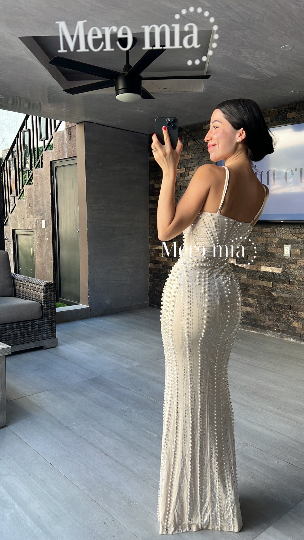 Vestido nude perlas largo