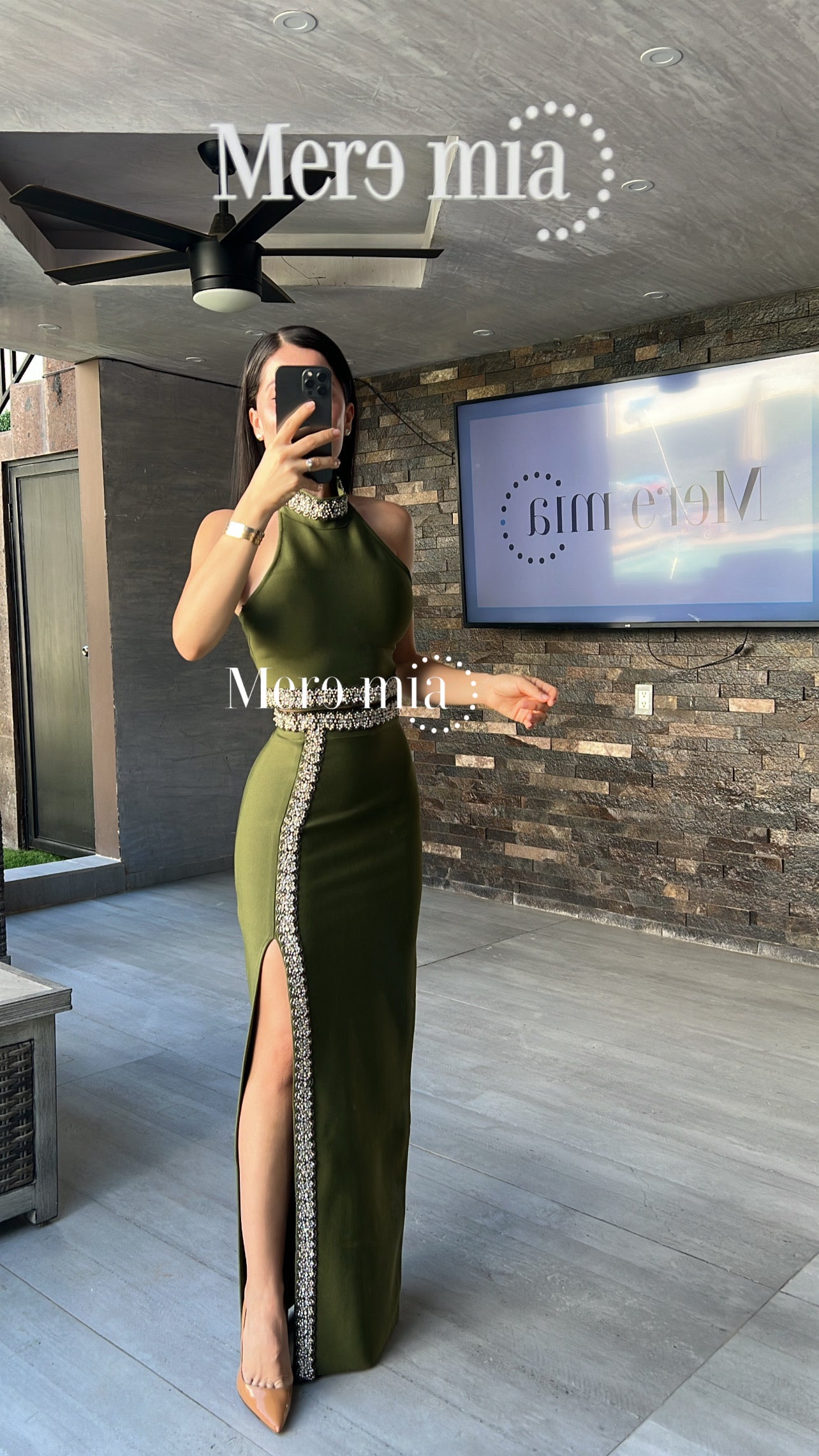 Conjunto verde cuello