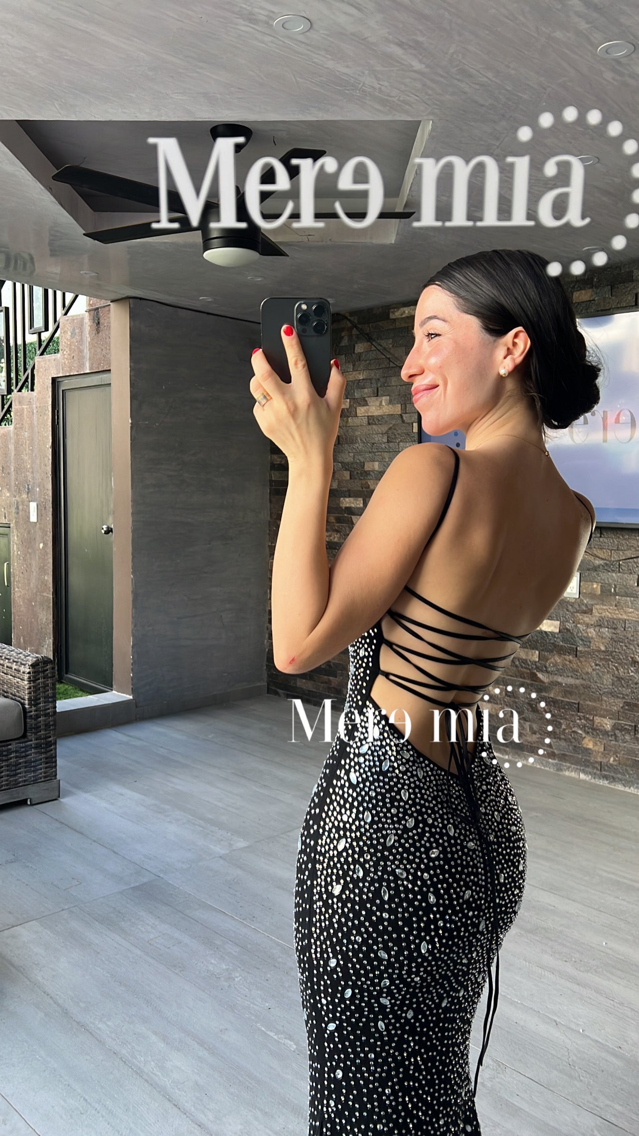 Vestido negro espalda cintas