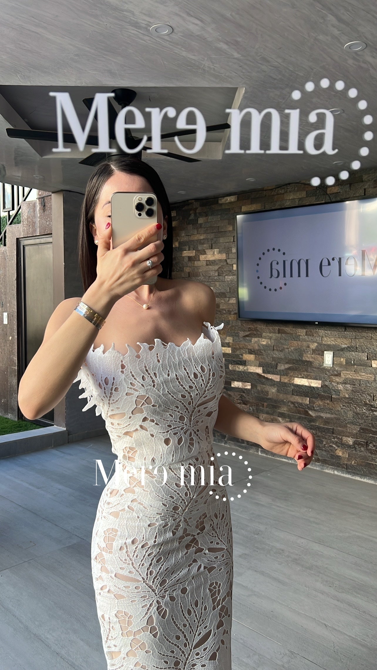 Vestido blanco hojas