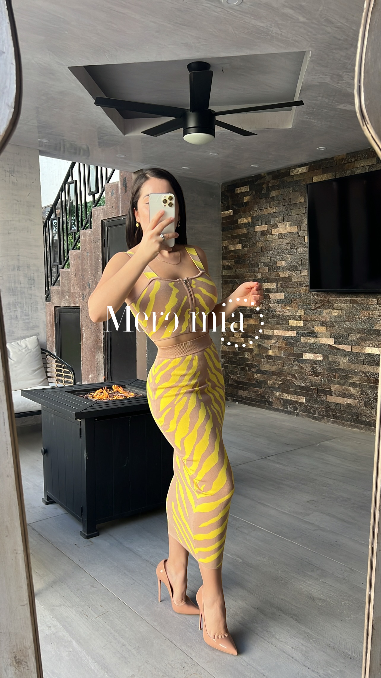 Conjunto amarillo beige