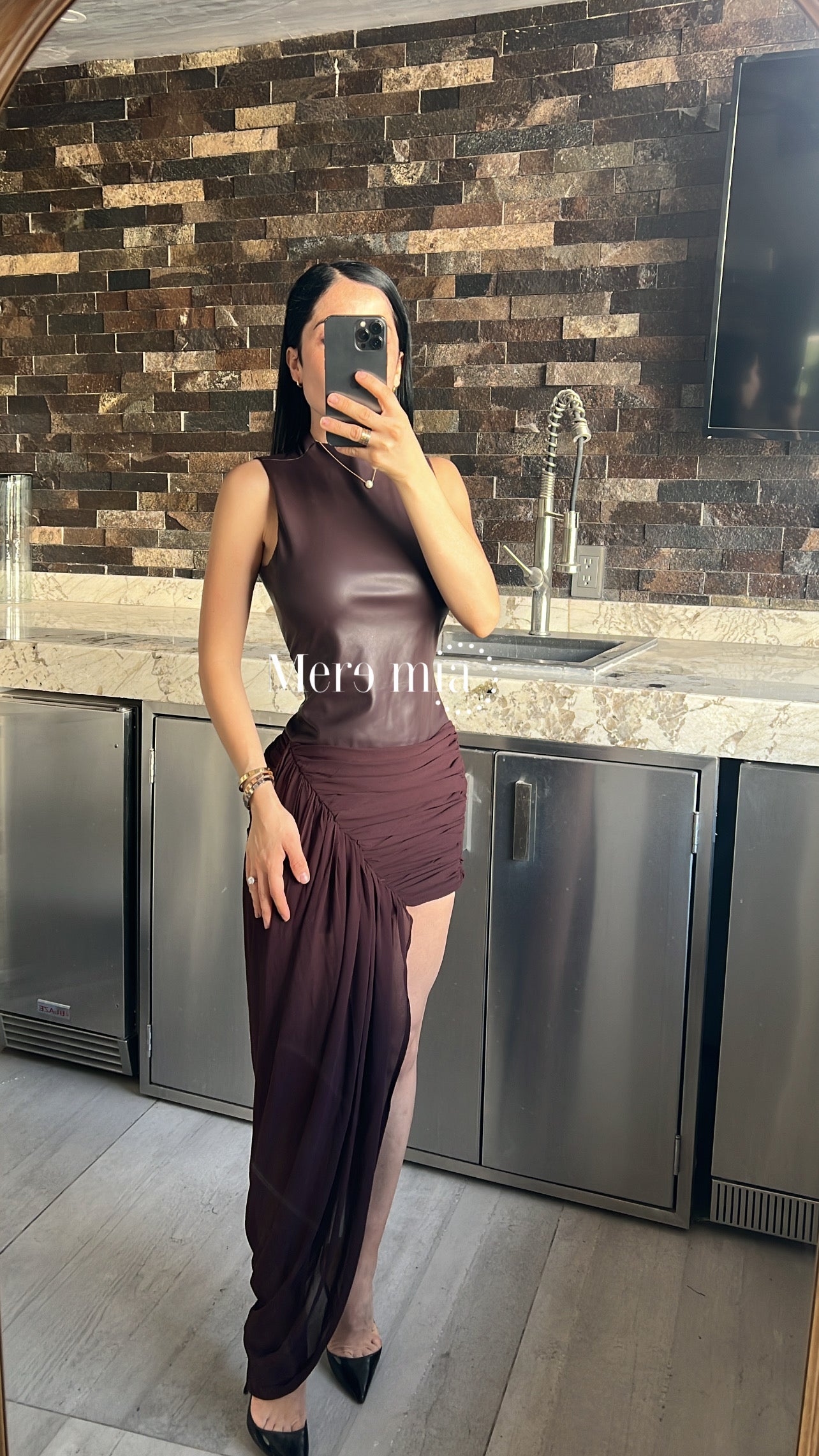 Vestido estola plisada midi
