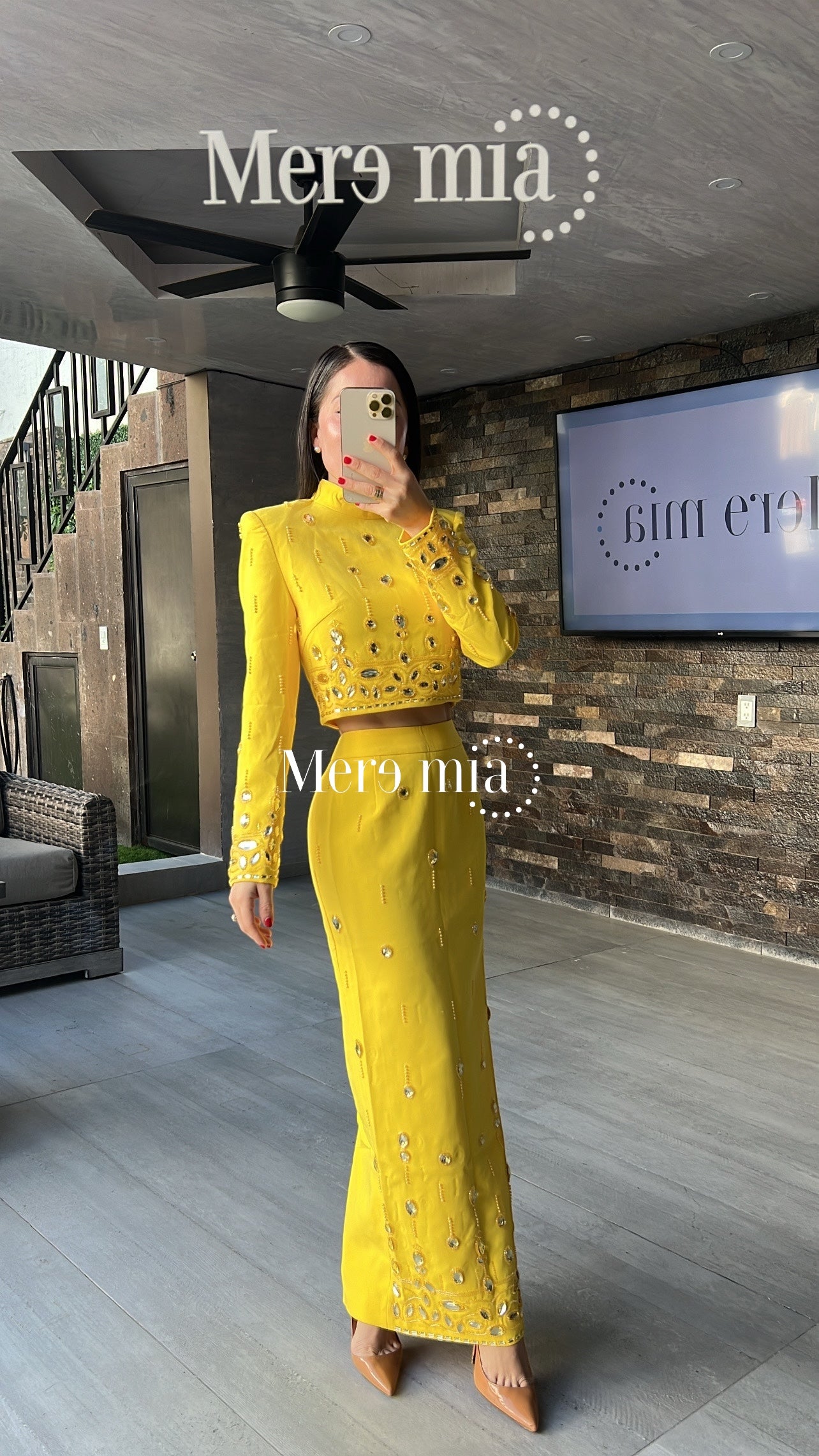 Conjunto amarillo apl