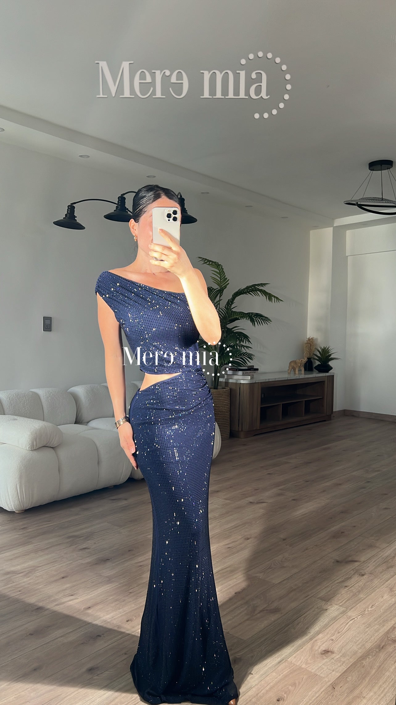 Vestido azul puntos hombro