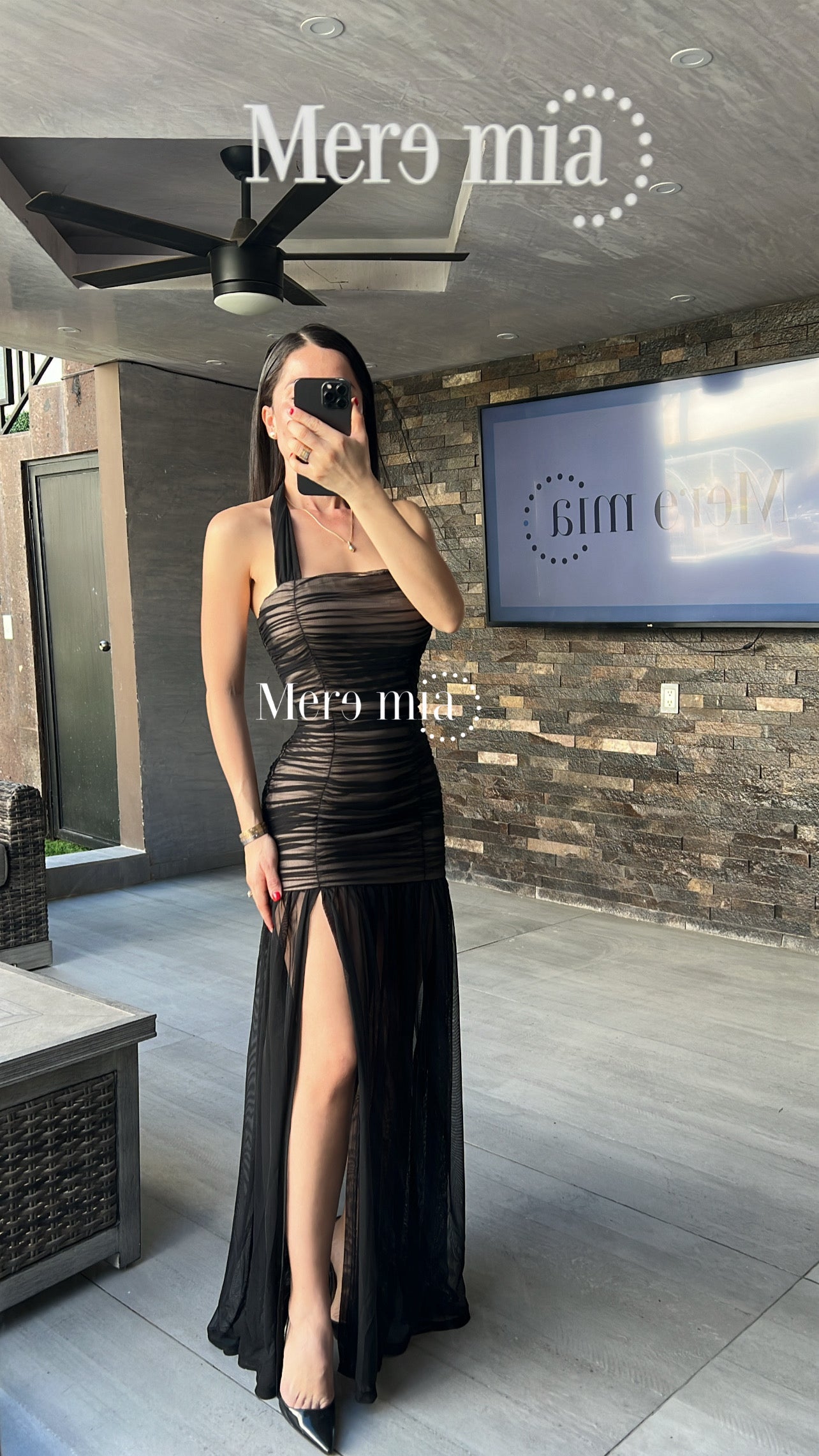 Vestido halter plisado largo