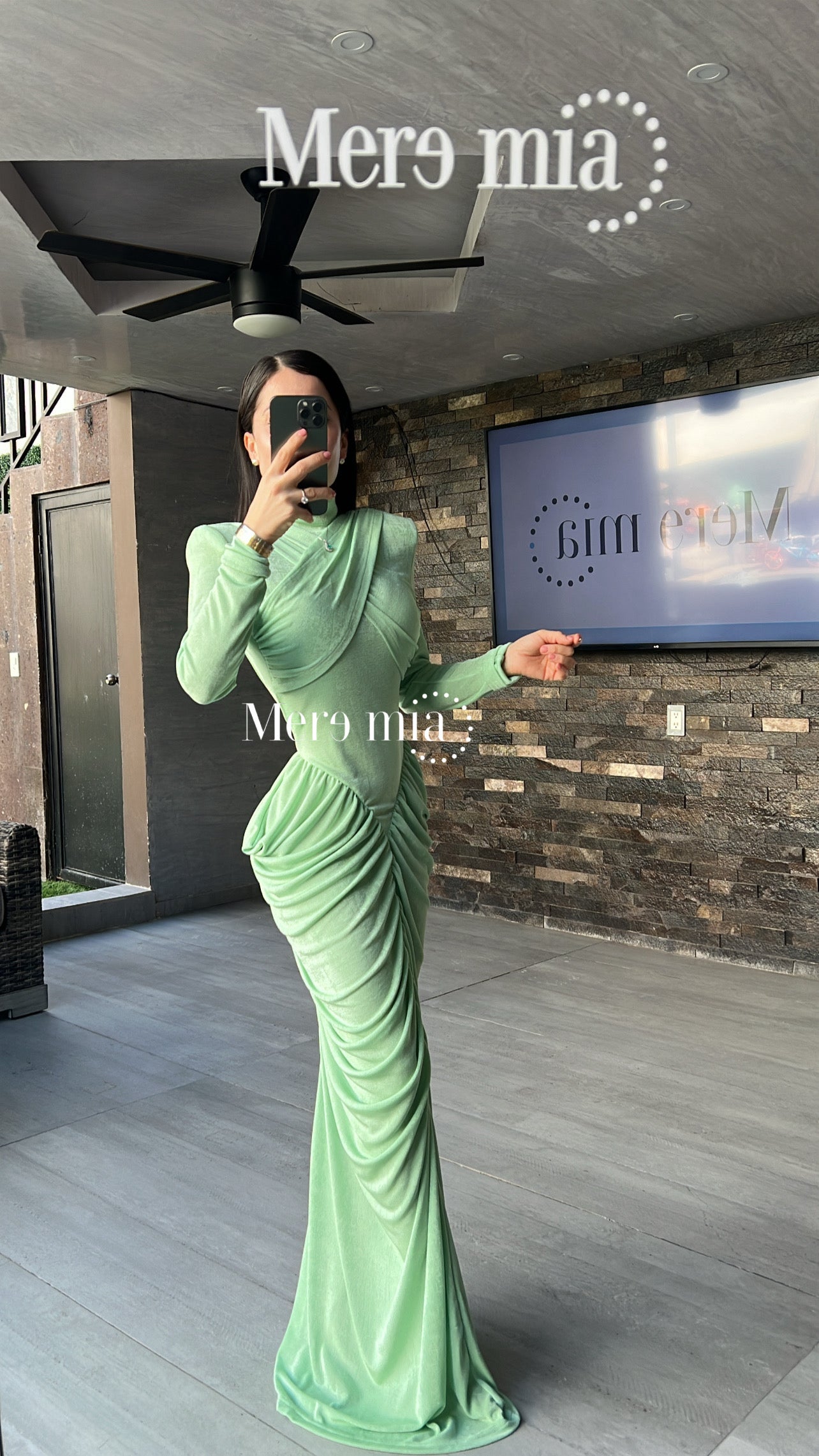 Vestido verde menta plisado