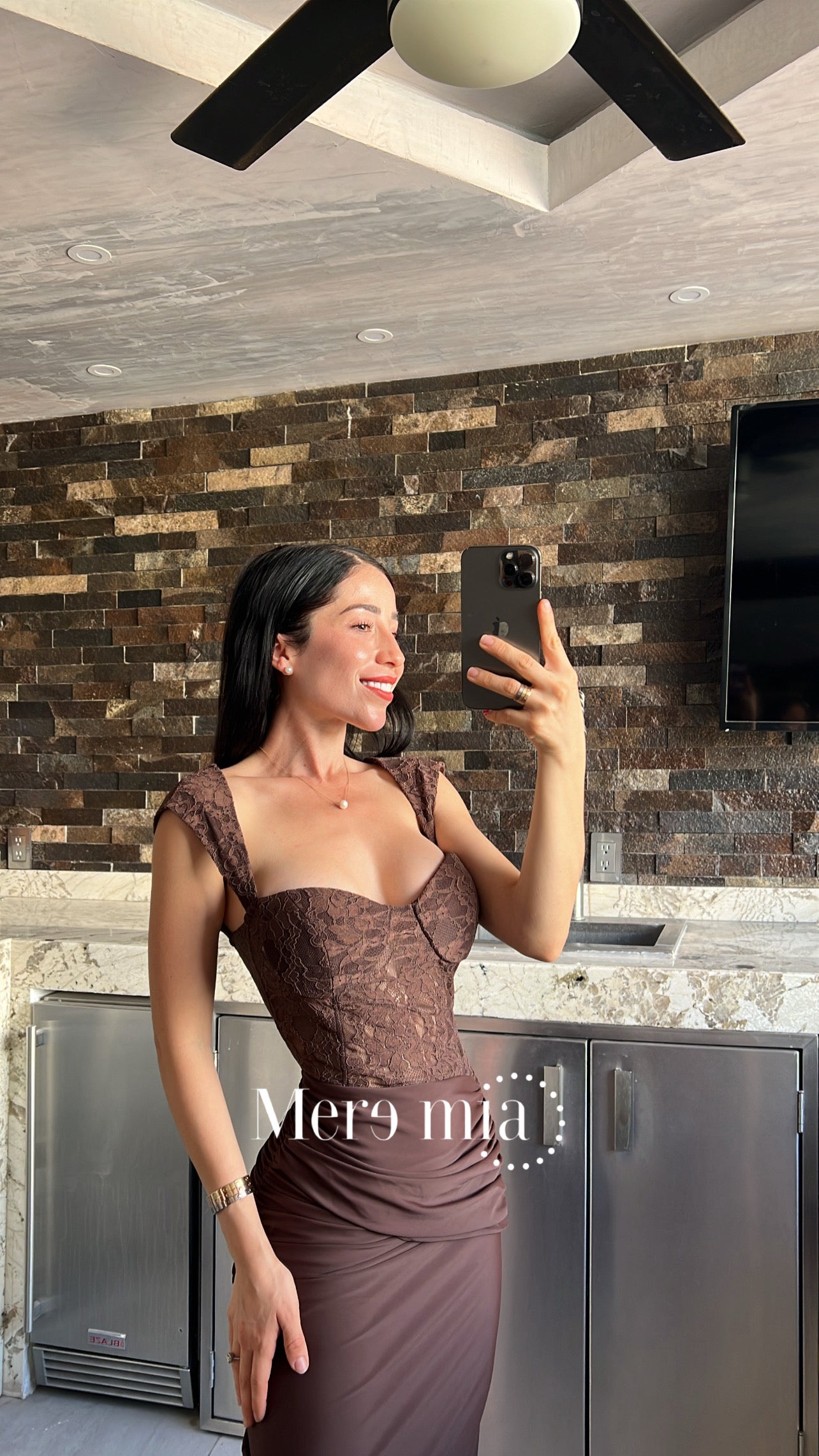 Vestido café encaje