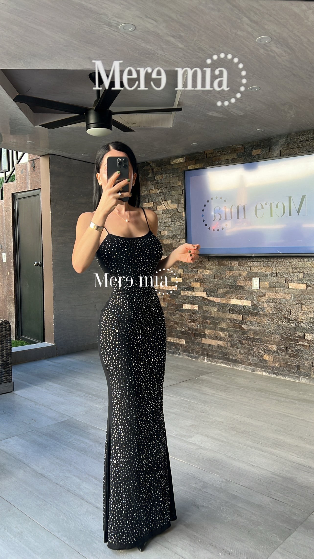 Vestido negro brillos plata