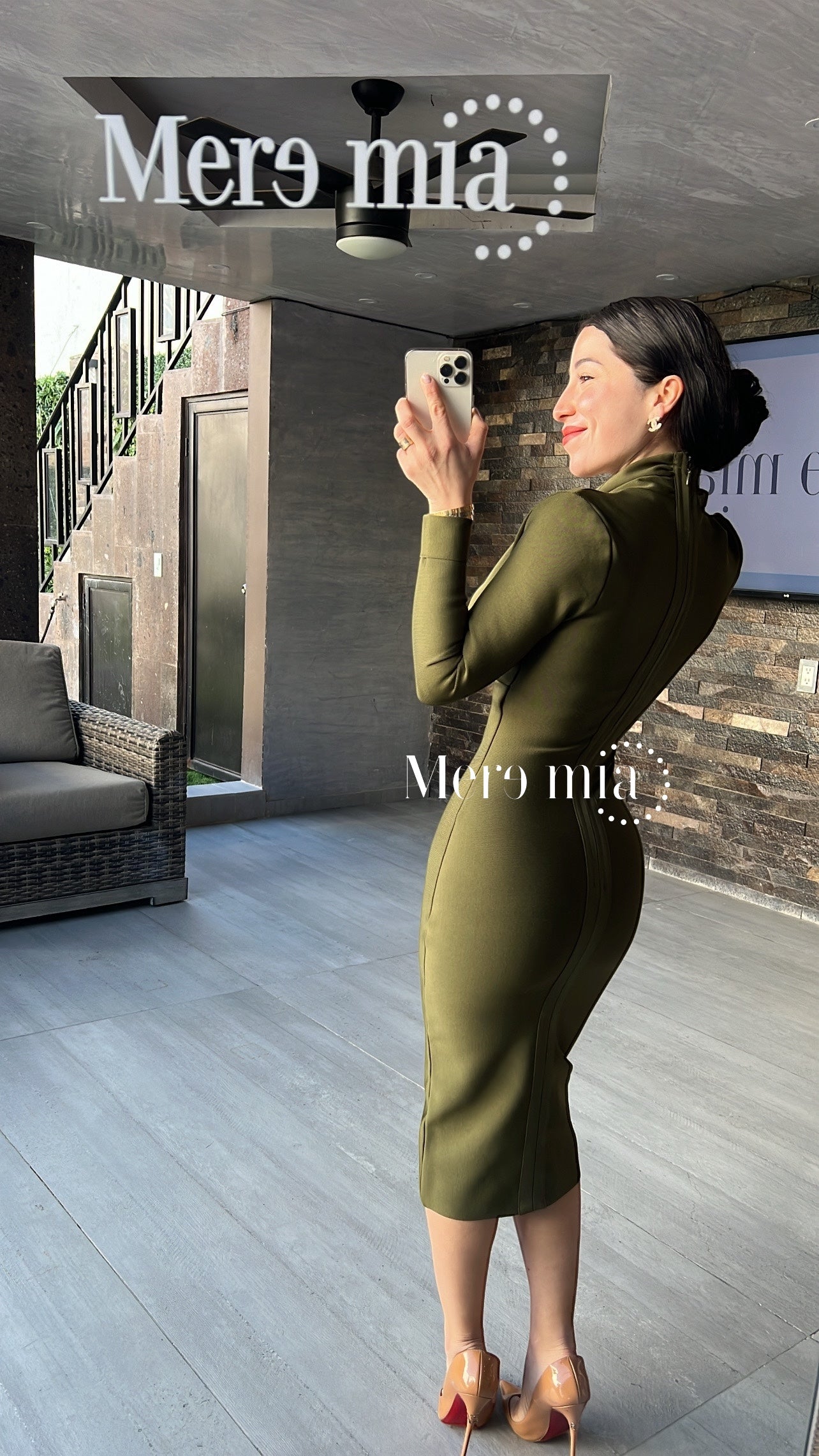 Vestido verde militar manga larga