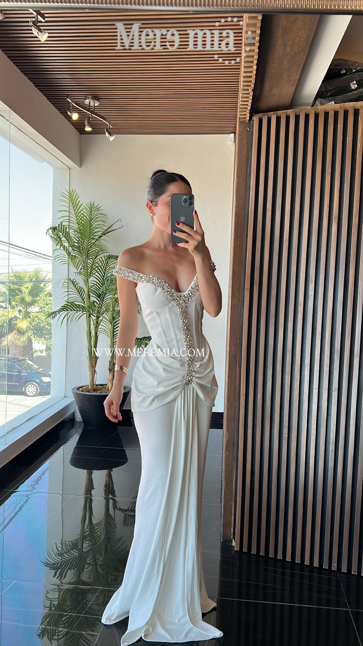 Vestido moño apl escote