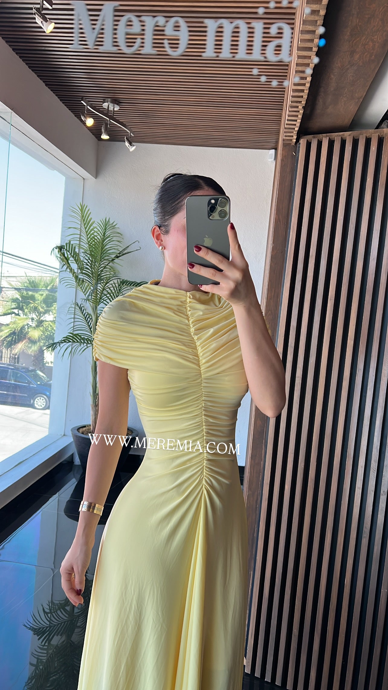 Vestido chal plisado cuello